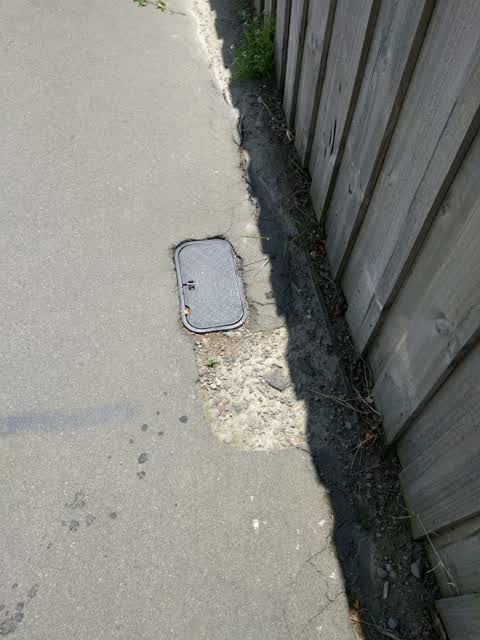 Roading/Streets, a report photo