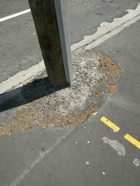Roading/Streets, a report photo
