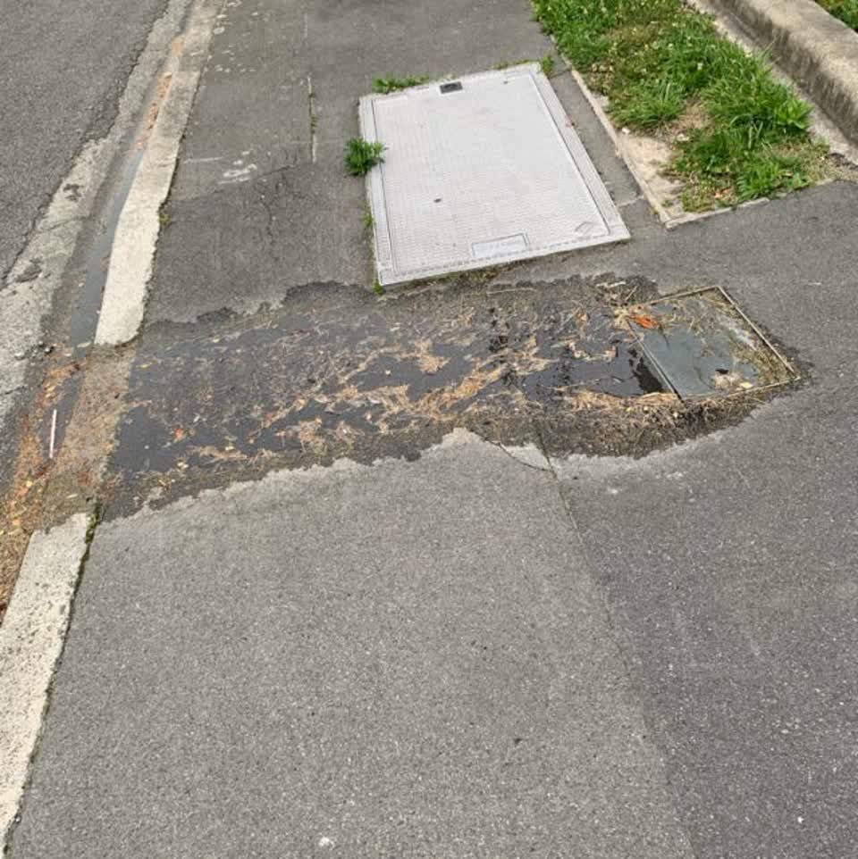The photograph attached to this water supply report