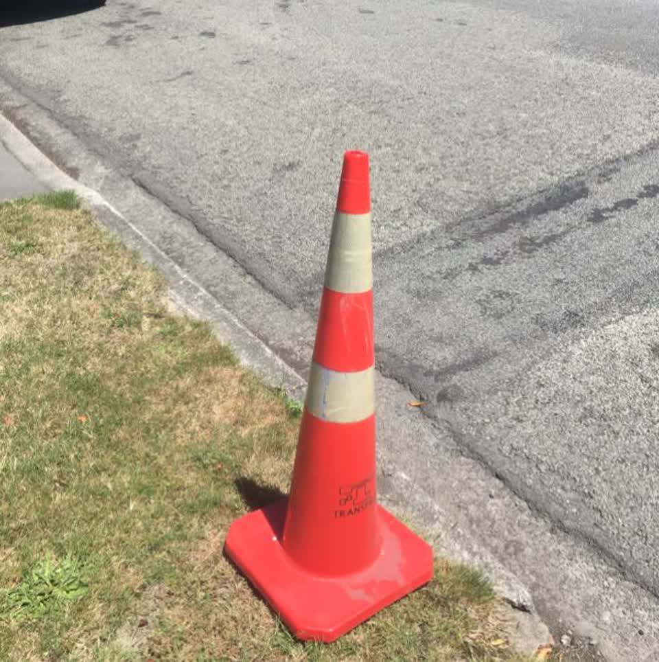 The photograph attached to this roading/streets report