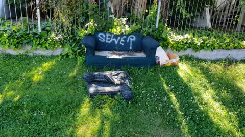 Rubbish/Recycling, a report photo