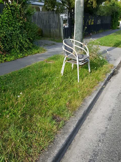 Rubbish/Recycling, a report photo