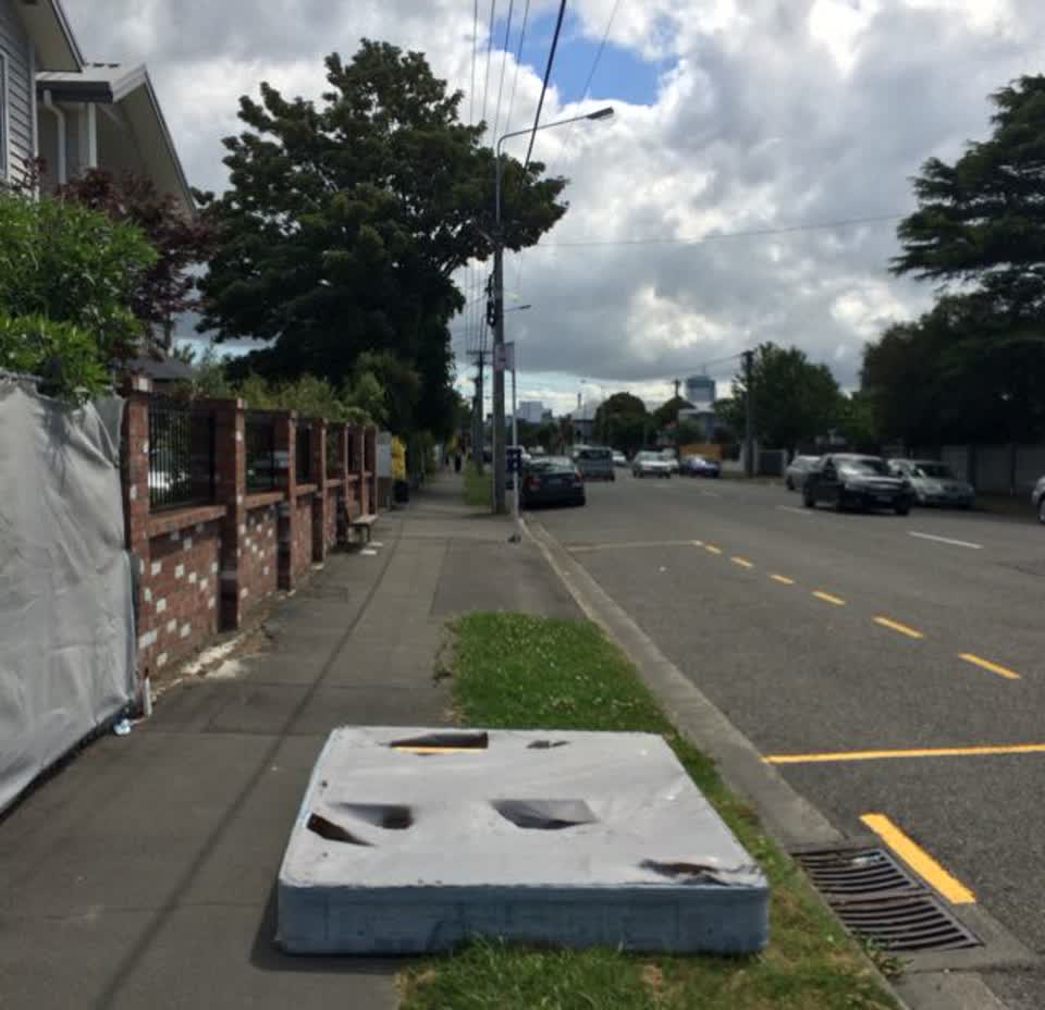 The photograph attached to this rubbish/recycling report