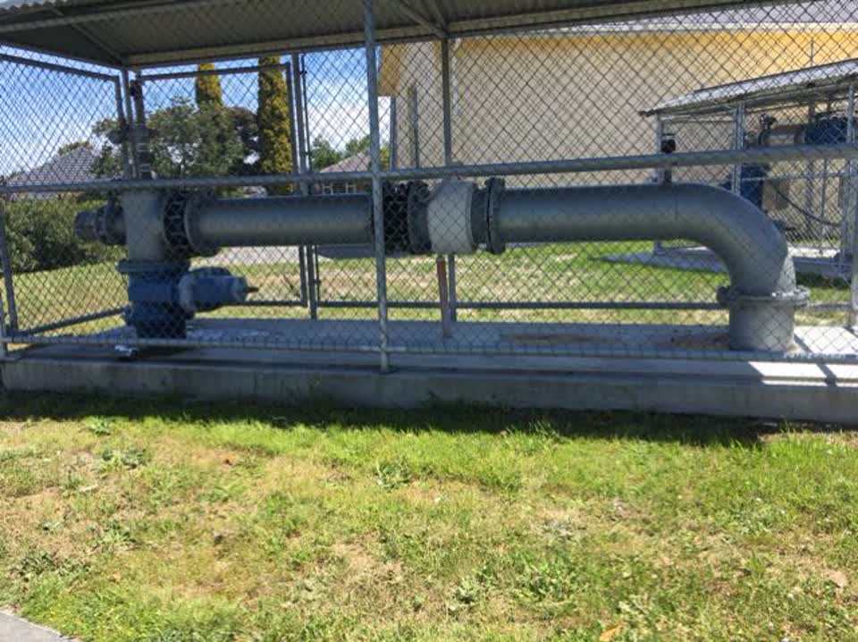 The photograph attached to this water supply report