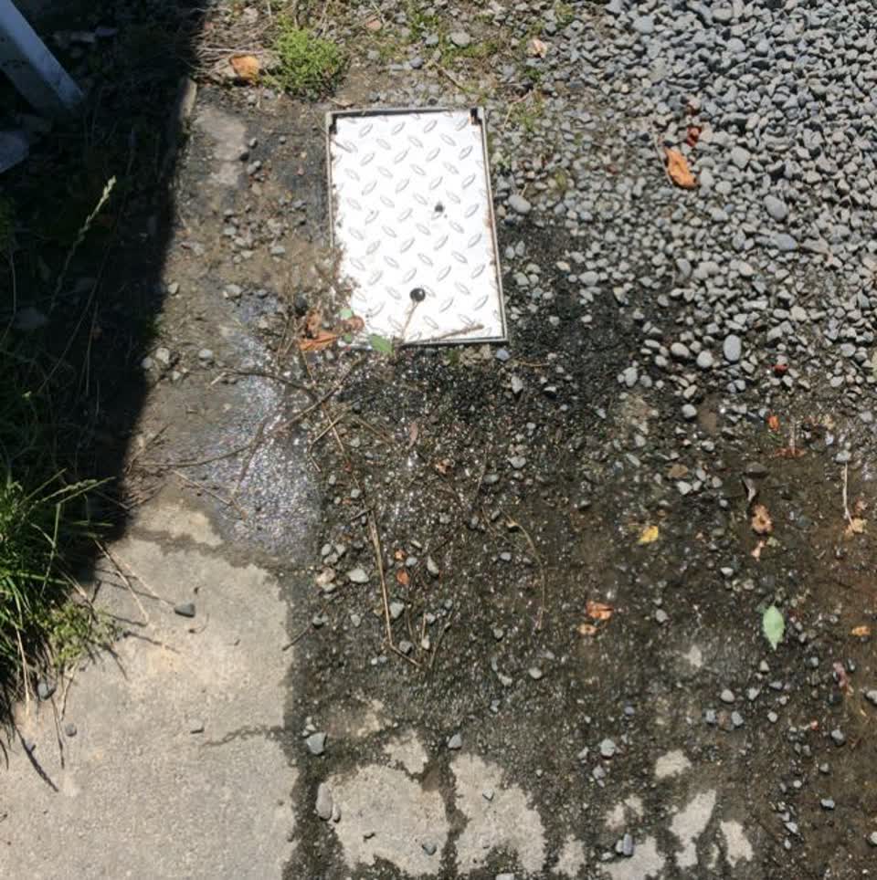 The photograph attached to this water supply report
