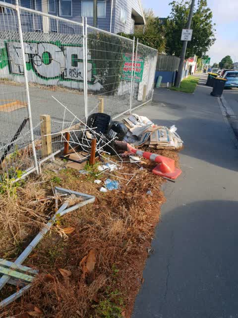 Rubbish/Recycling, a report photo