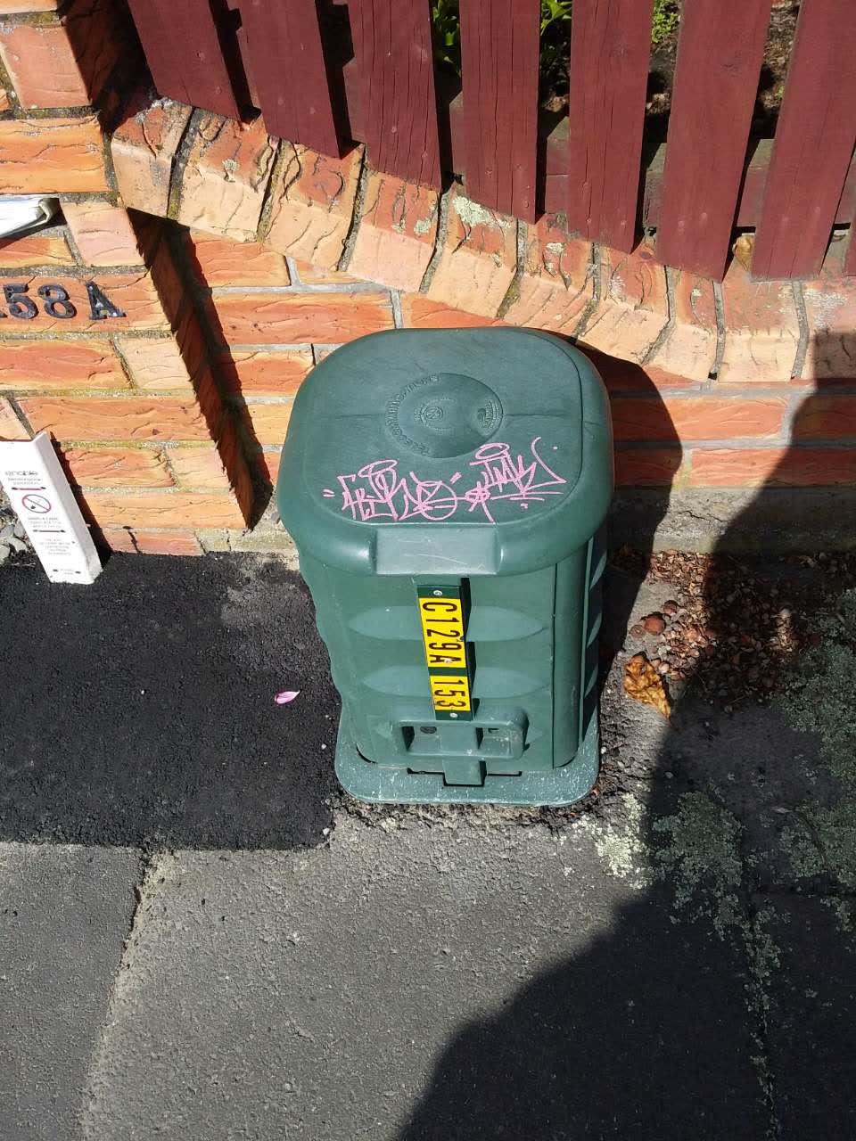 The photograph attached to this graffiti report