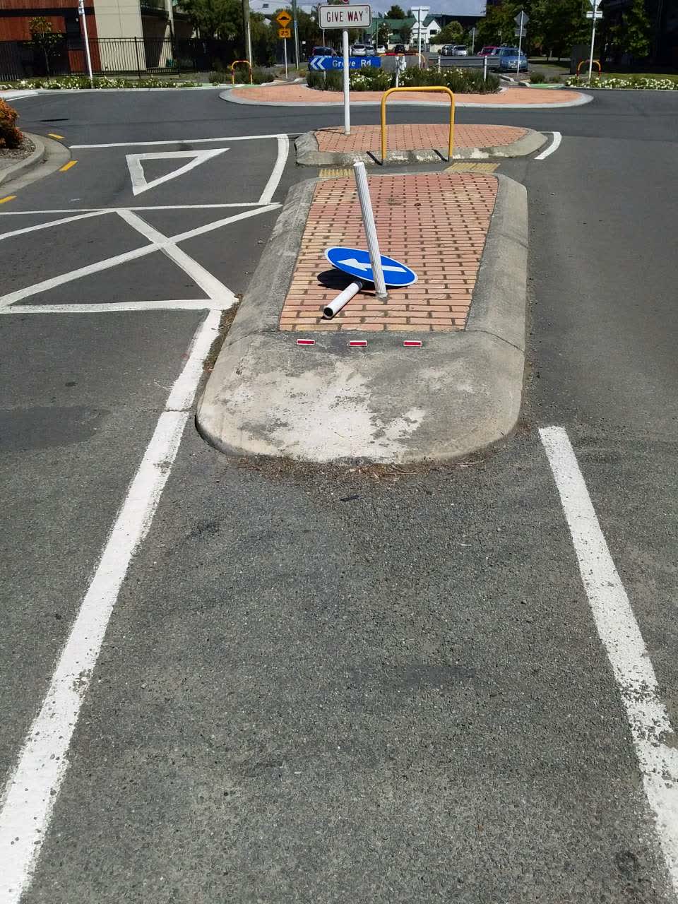 The photograph attached to this roading/streets report
