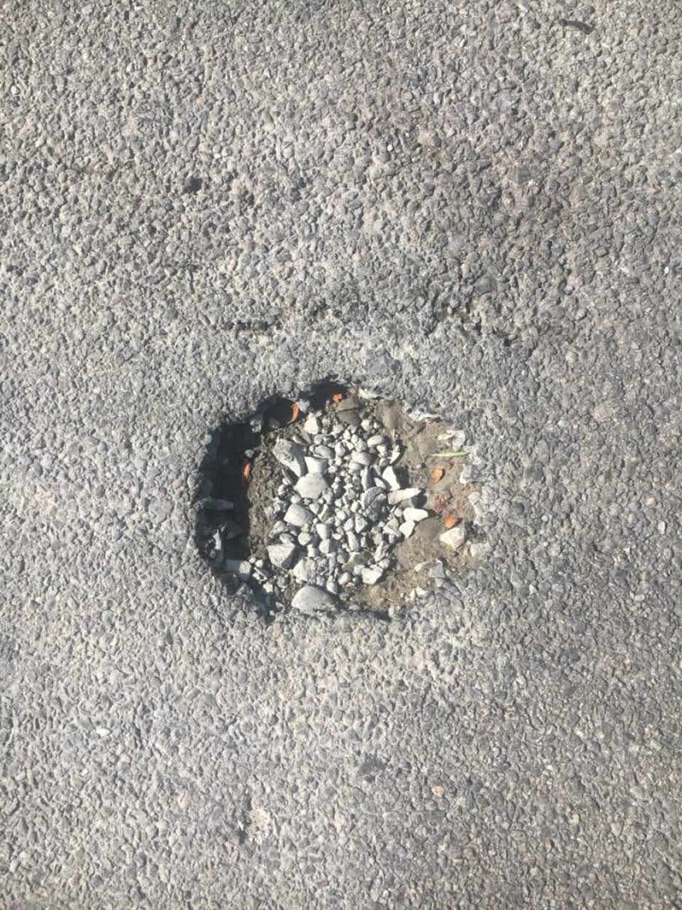 The photograph attached to this roading/streets report