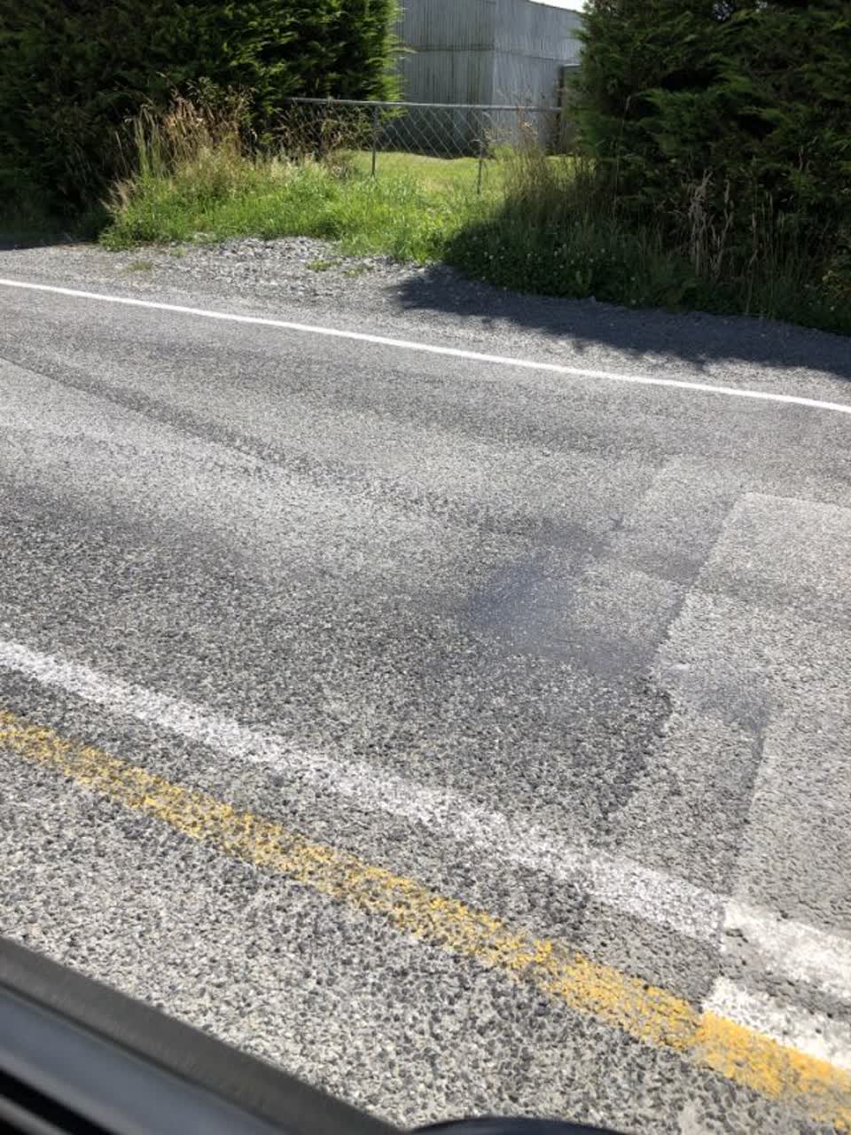 The photograph attached to this roading/streets report