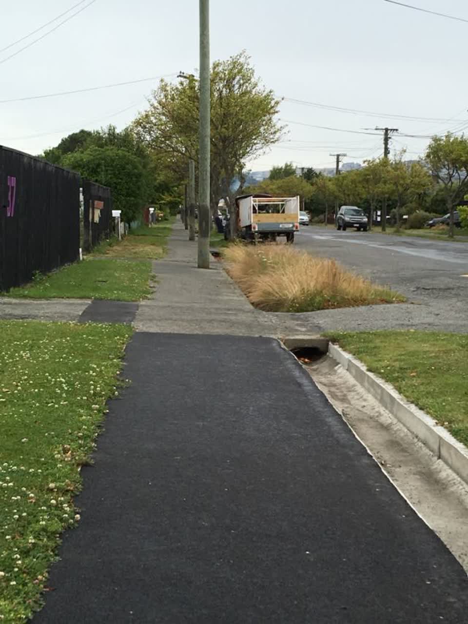 The photograph attached to this roading/streets report