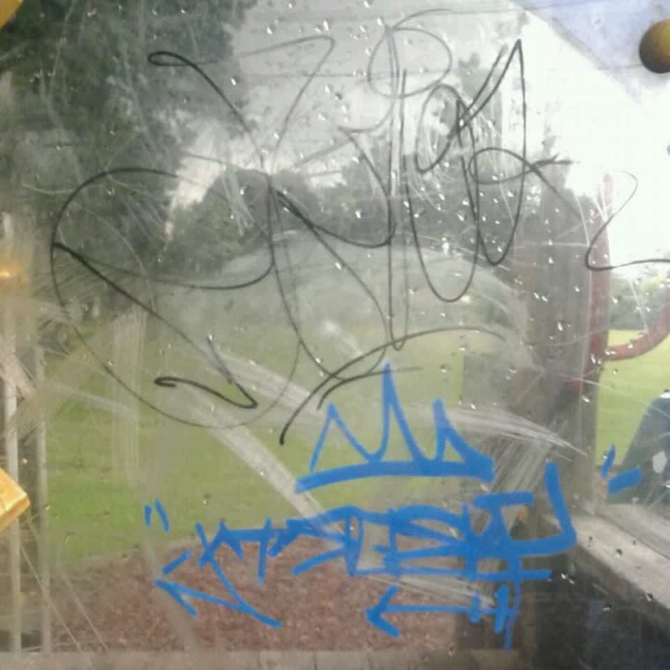 The photograph attached to this graffiti report
