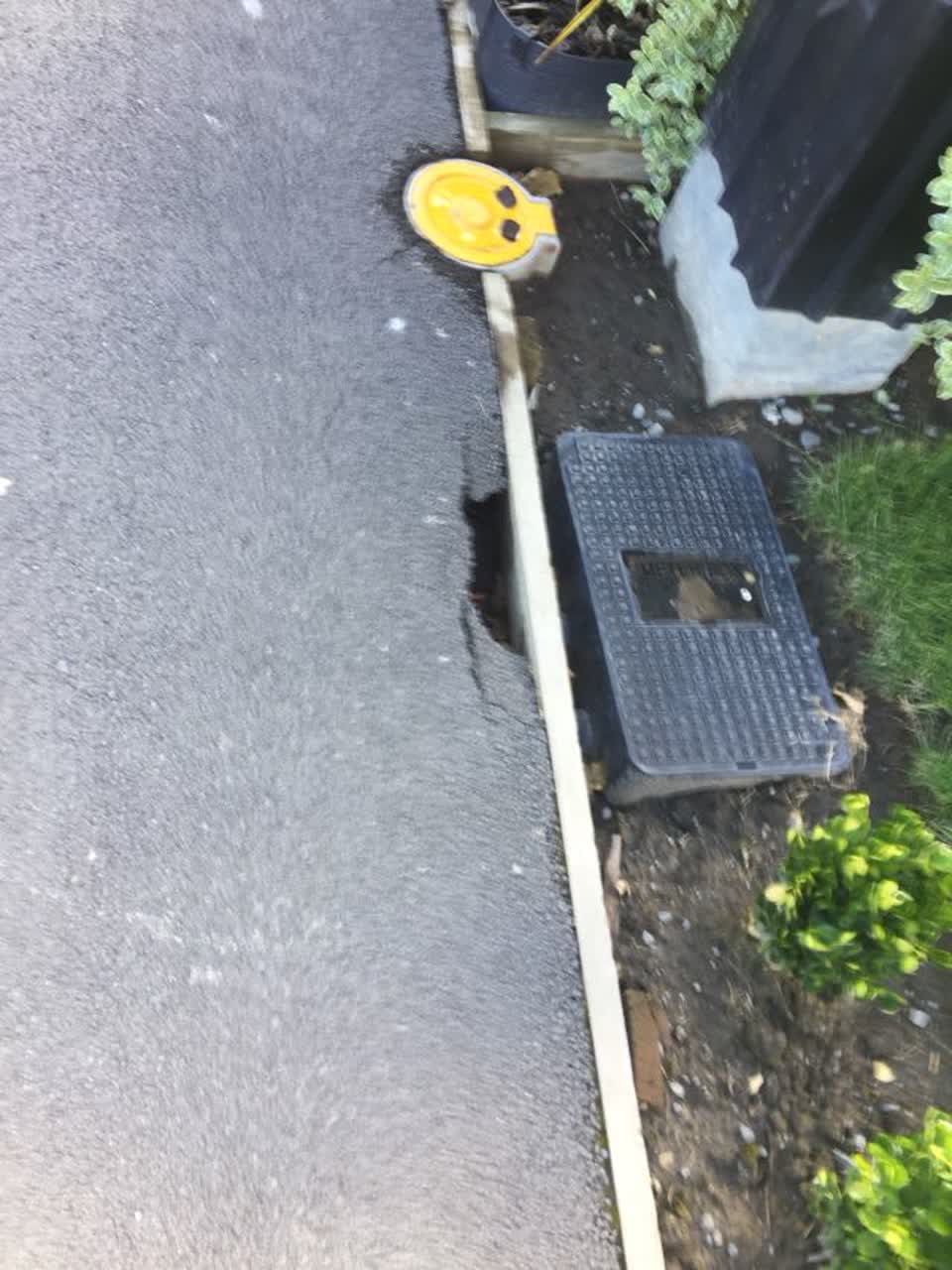 The photograph attached to this roading/streets report