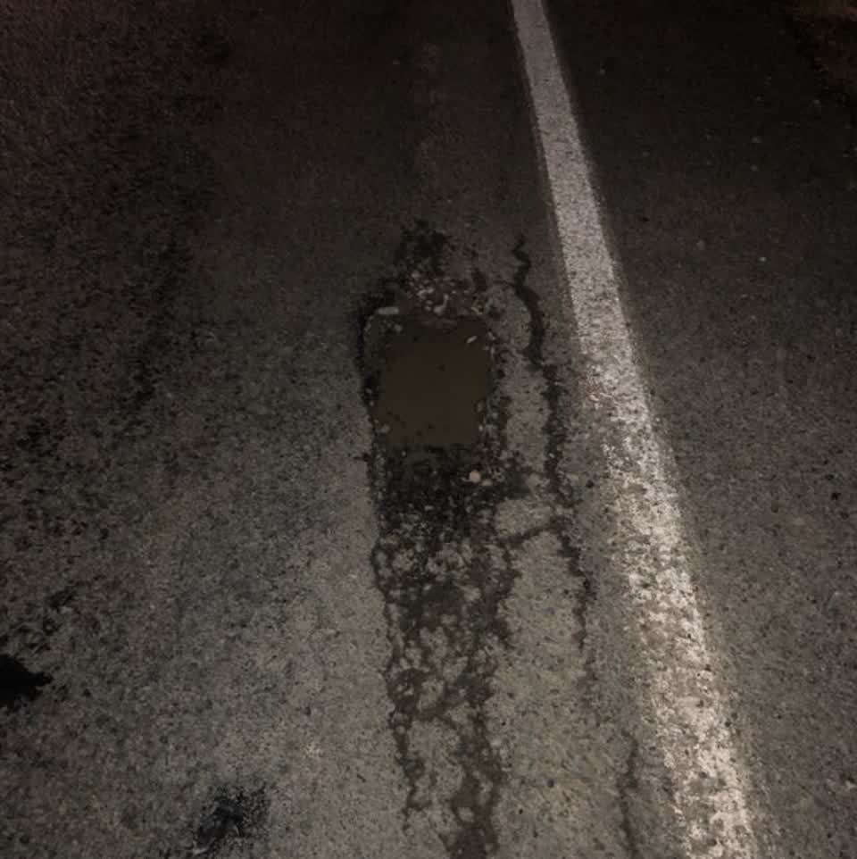 The photograph attached to this roading/streets report