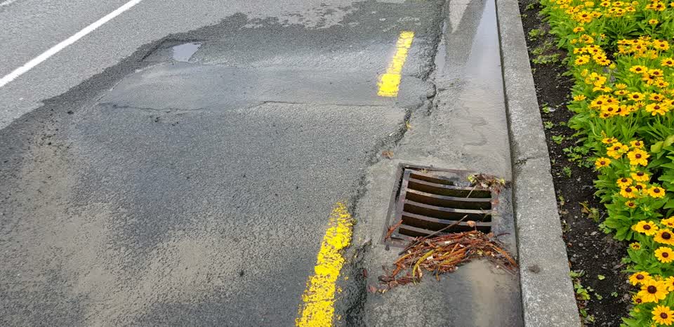 The photograph attached to this water supply report