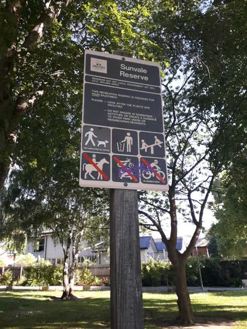 Graffiti, a report photo