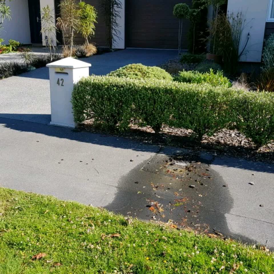 The photograph attached to this water supply report