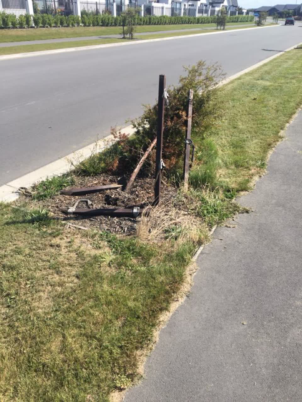 The photograph attached to this roading/streets report