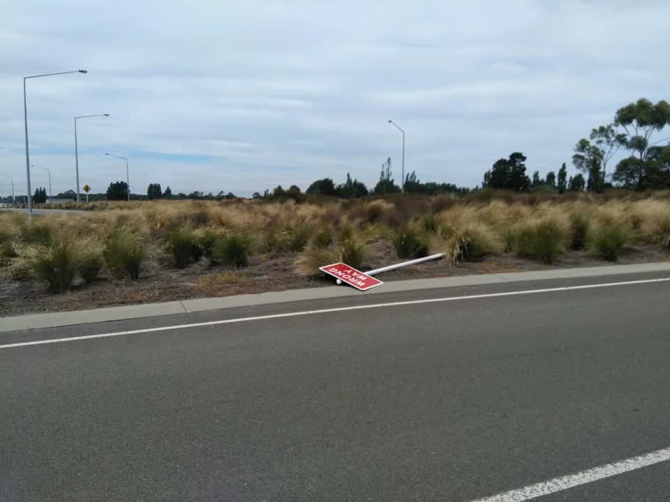 The photograph attached to this roading/streets report