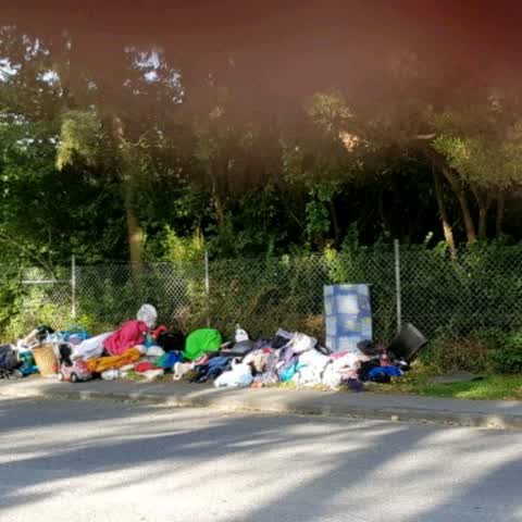 Rubbish/Recycling, a report photo