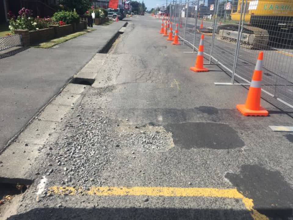 The photograph attached to this roading/streets report