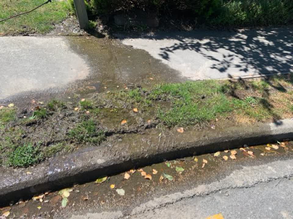 The photograph attached to this water supply report