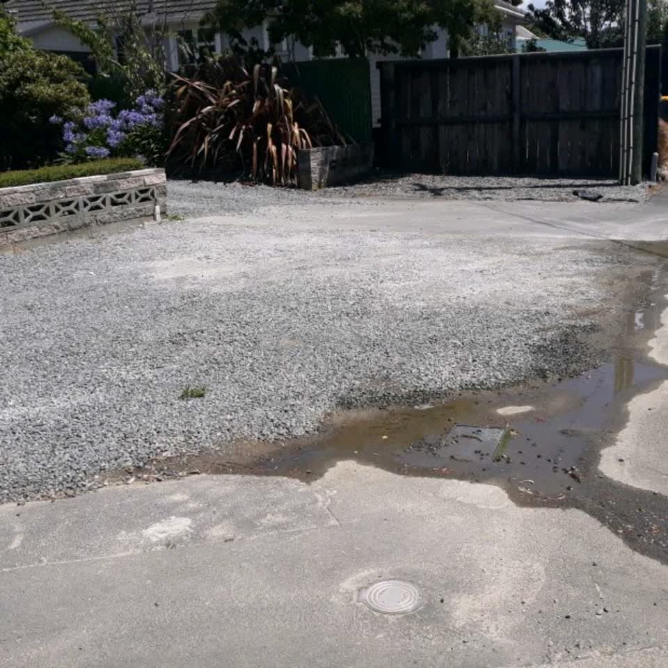 The photograph attached to this water supply report