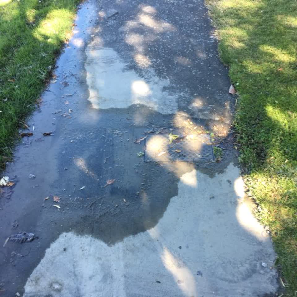 The photograph attached to this water supply report