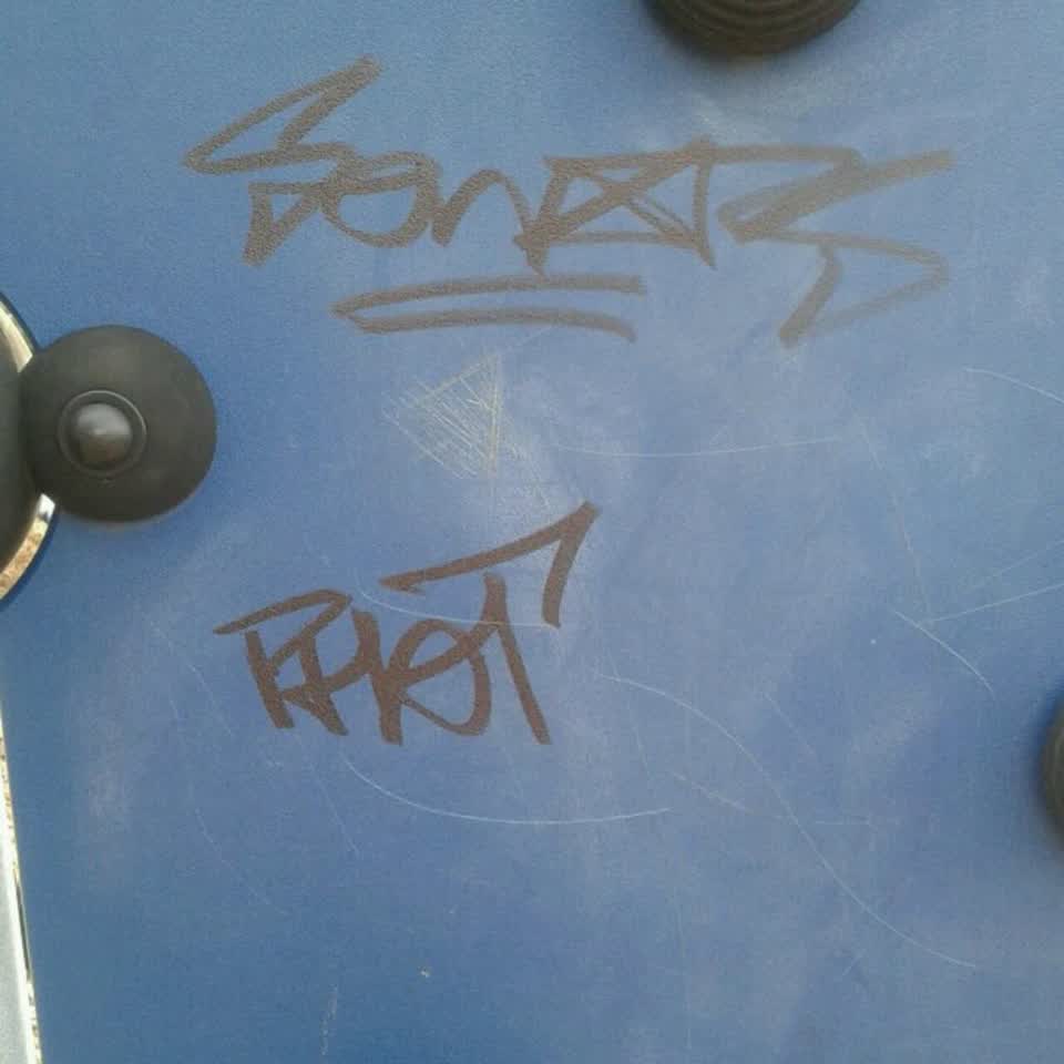 The photograph attached to this graffiti report