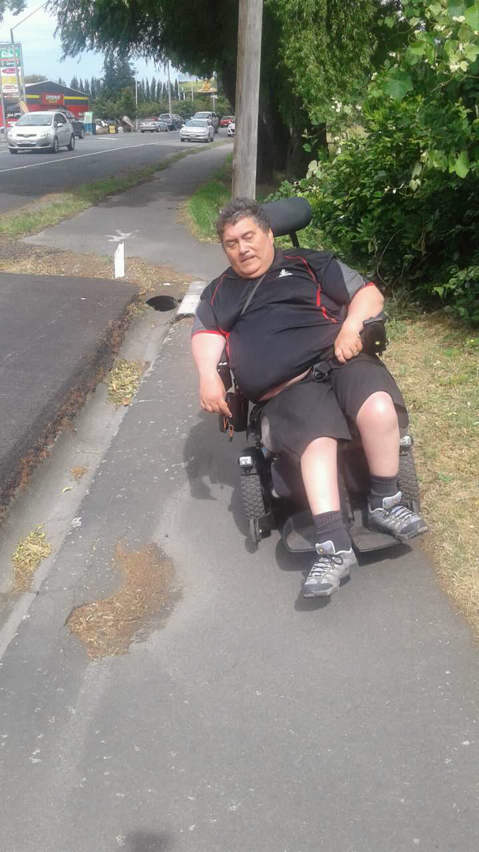 The photograph attached to this roading/streets report