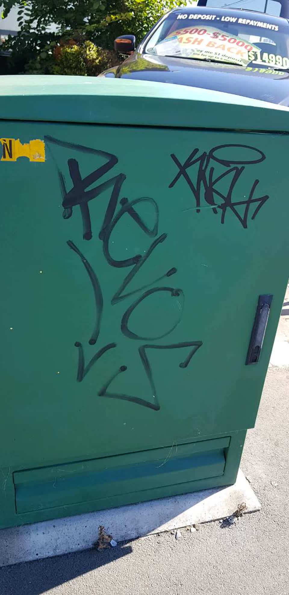 The photograph attached to this graffiti report