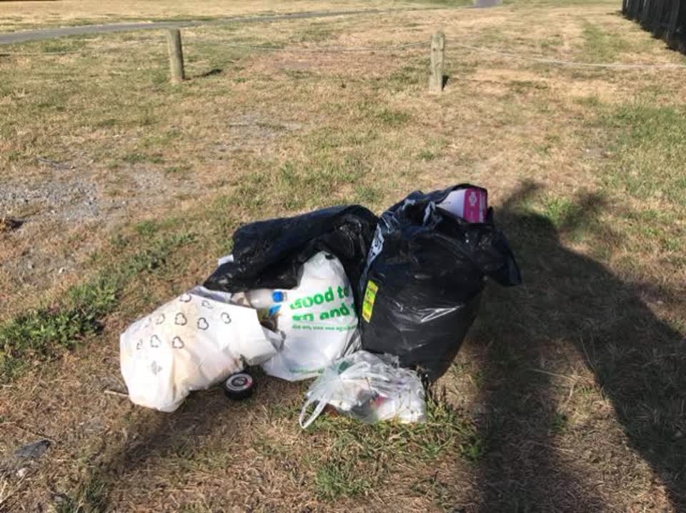 The photograph attached to this rubbish/recycling report