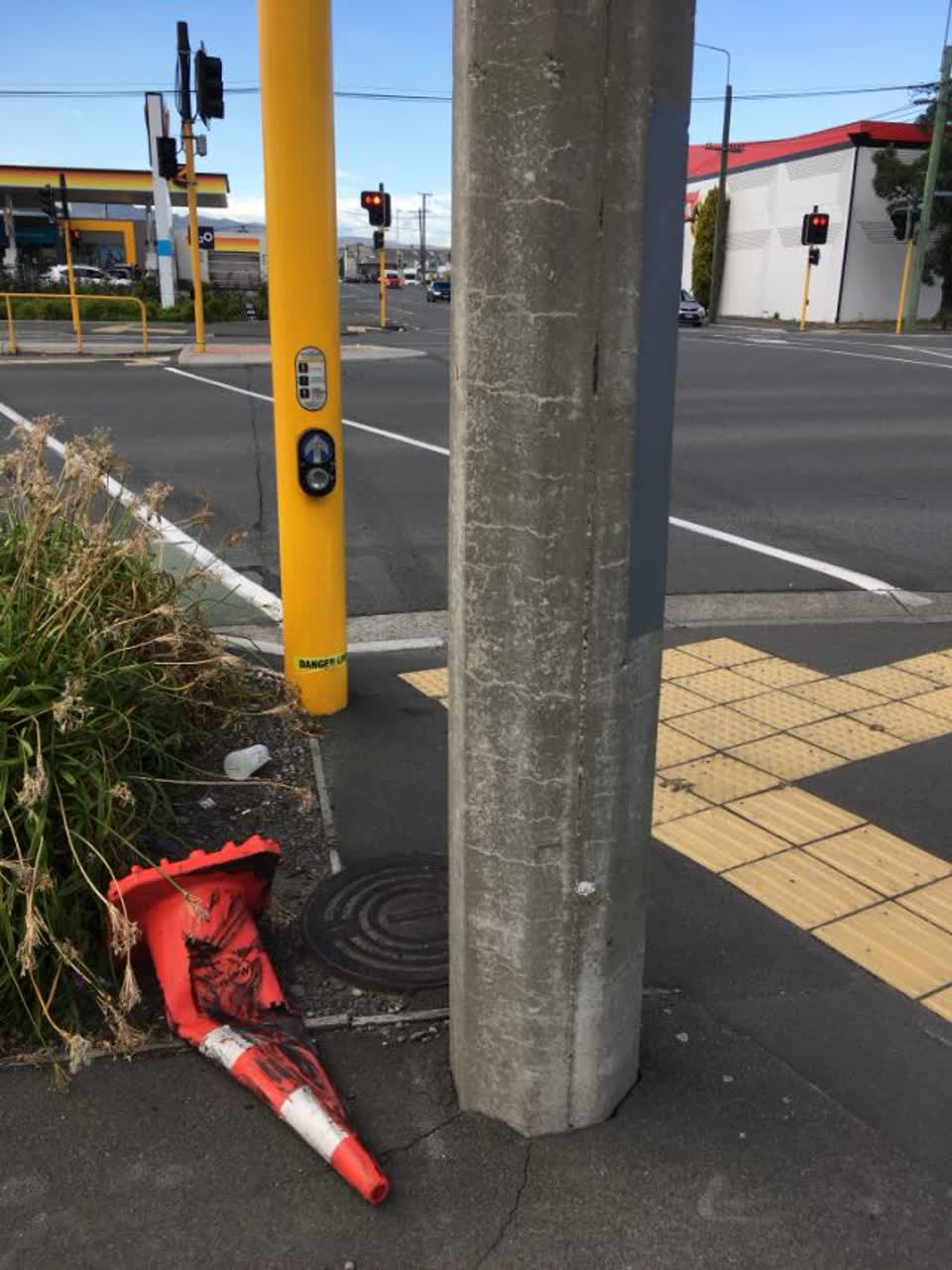 The photograph attached to this roading/streets report