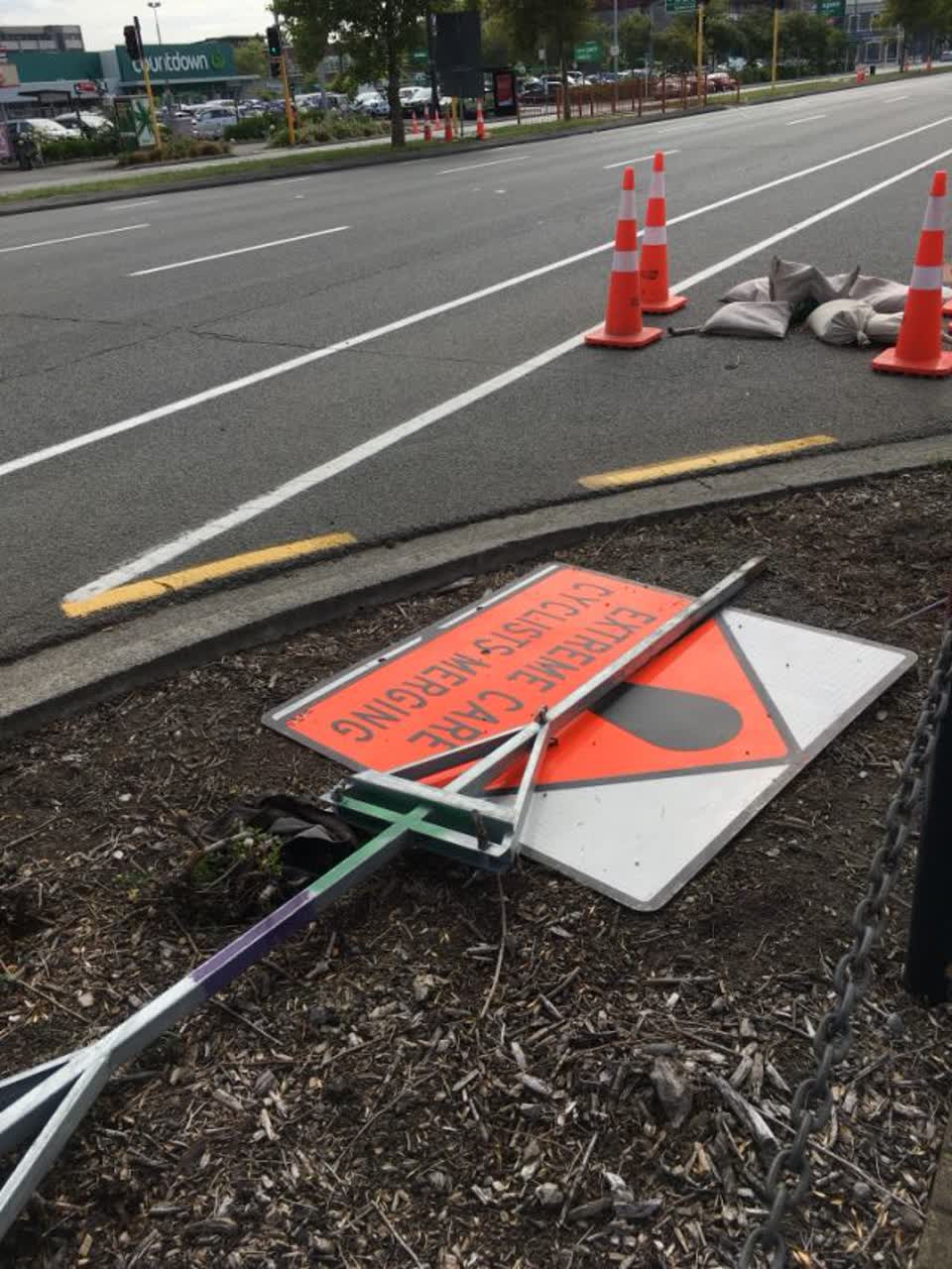 The photograph attached to this roading/streets report