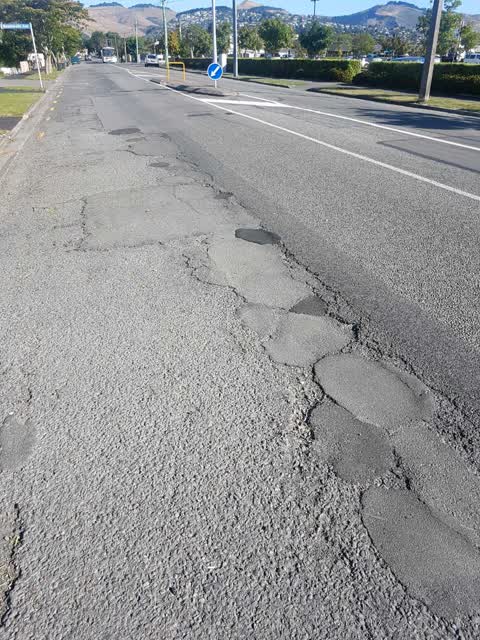 Roading/Streets, a report photo