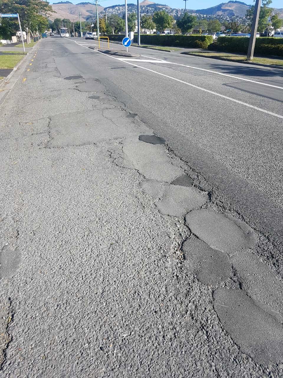 The photograph attached to this roading/streets report