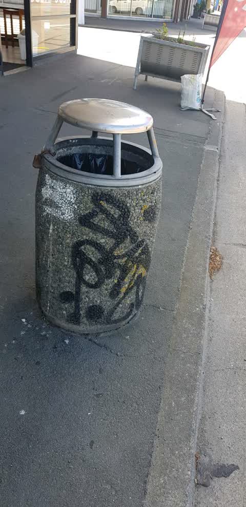 Graffiti, a report photo