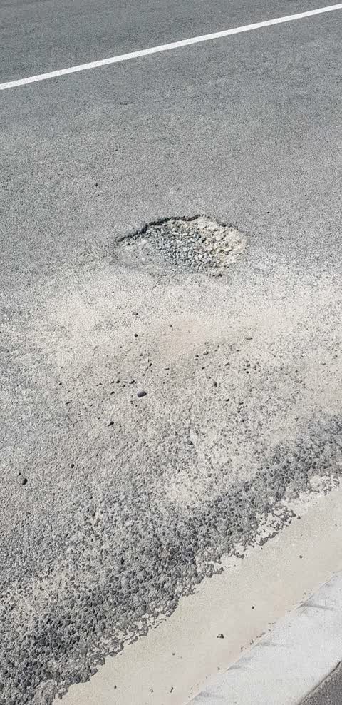 Roading/Streets, a report photo