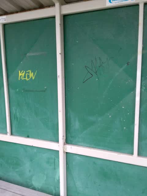Graffiti, a report photo