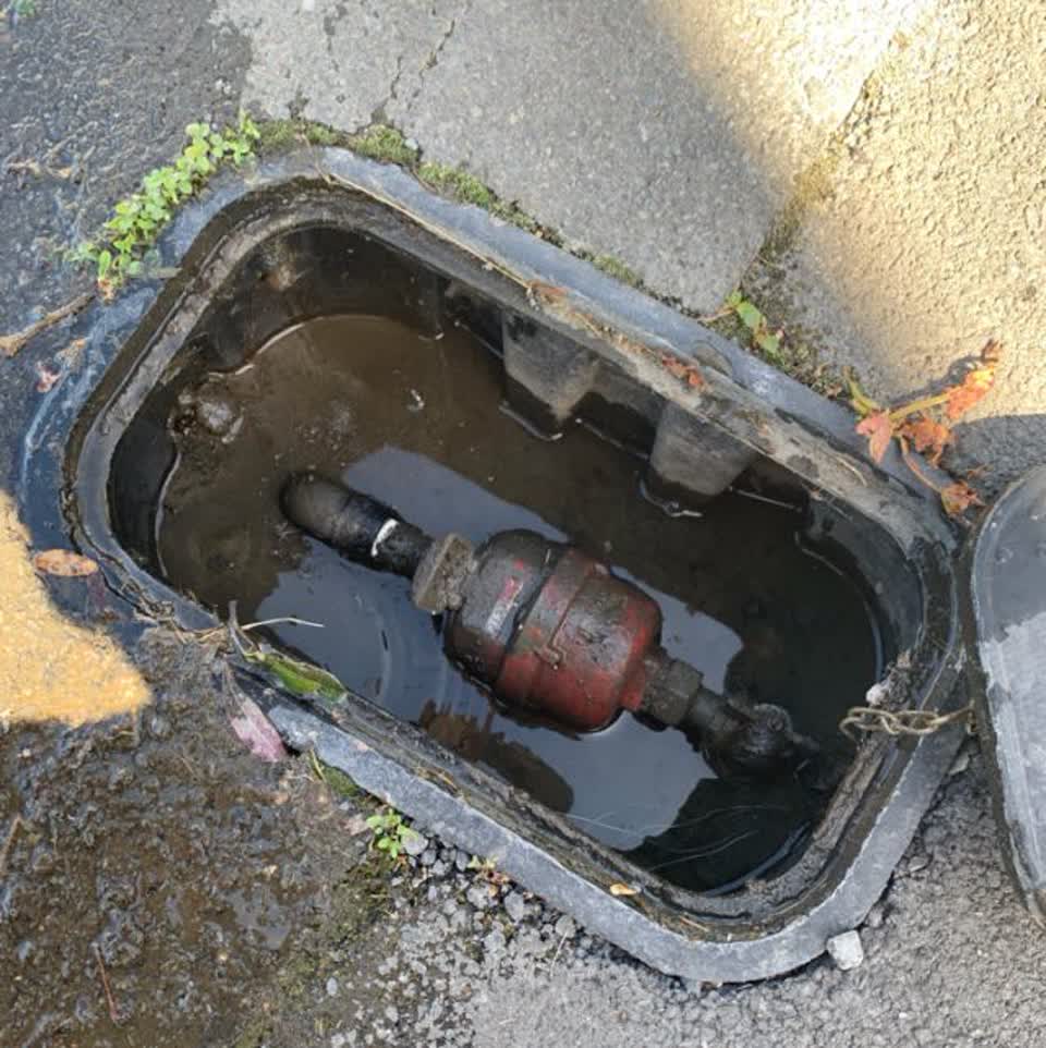 The photograph attached to this water supply report