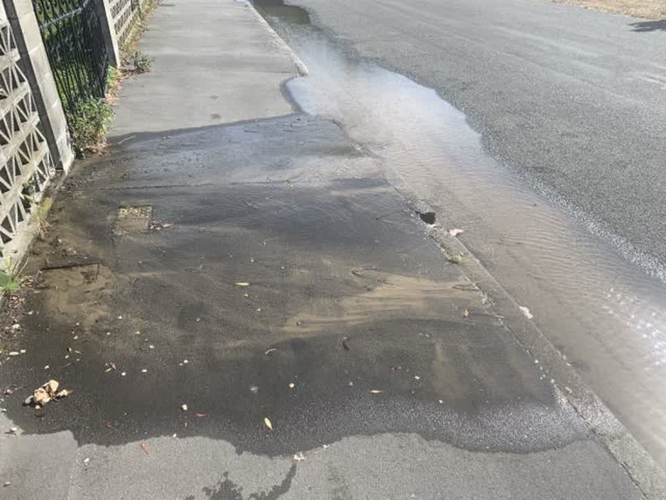 The photograph attached to this water supply report