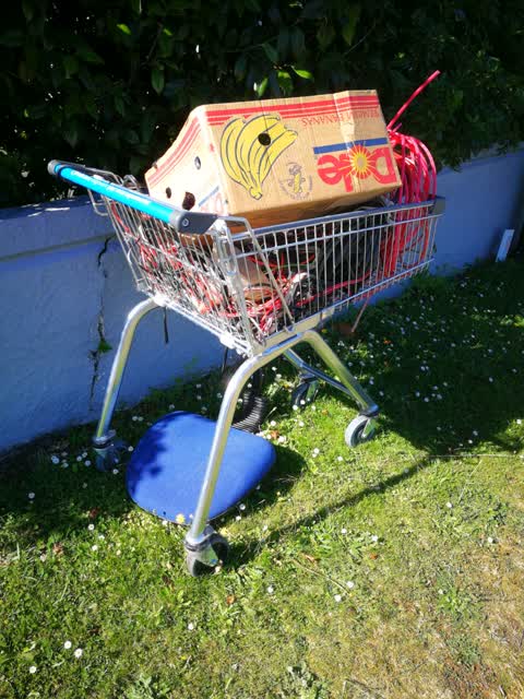 Rubbish/Recycling, a report photo