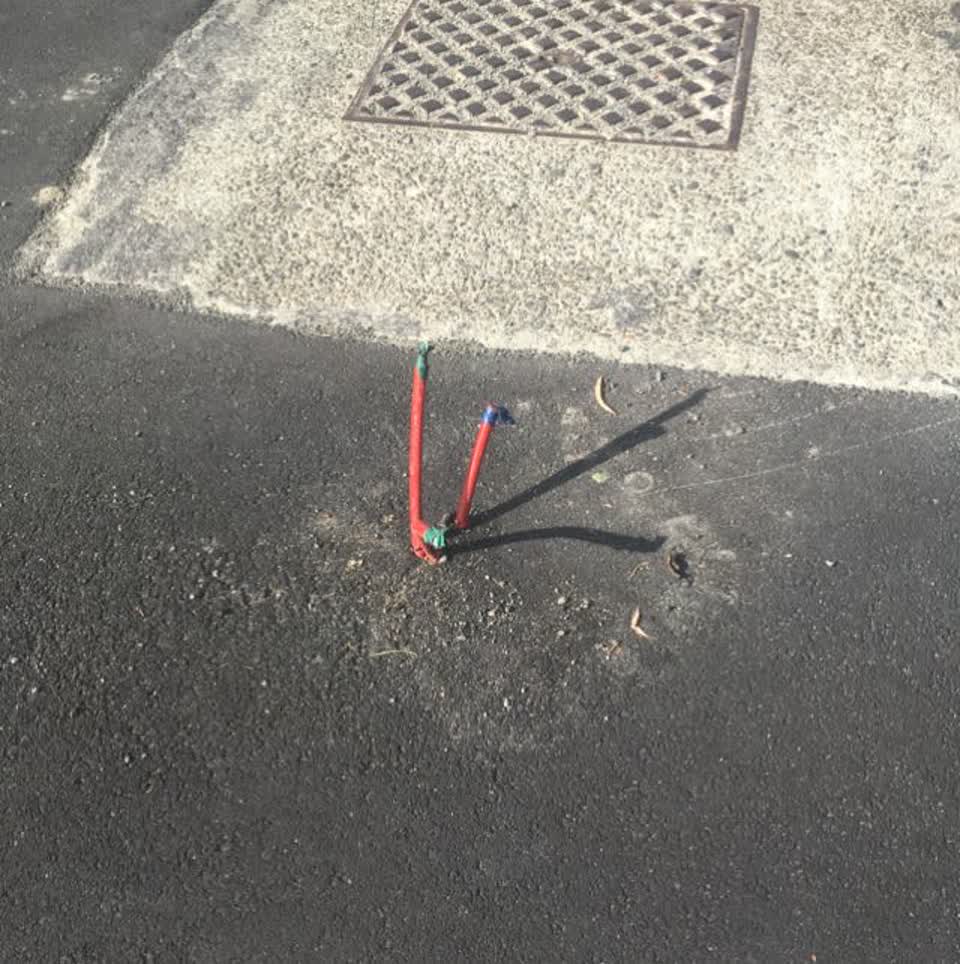The photograph attached to this roading/streets report