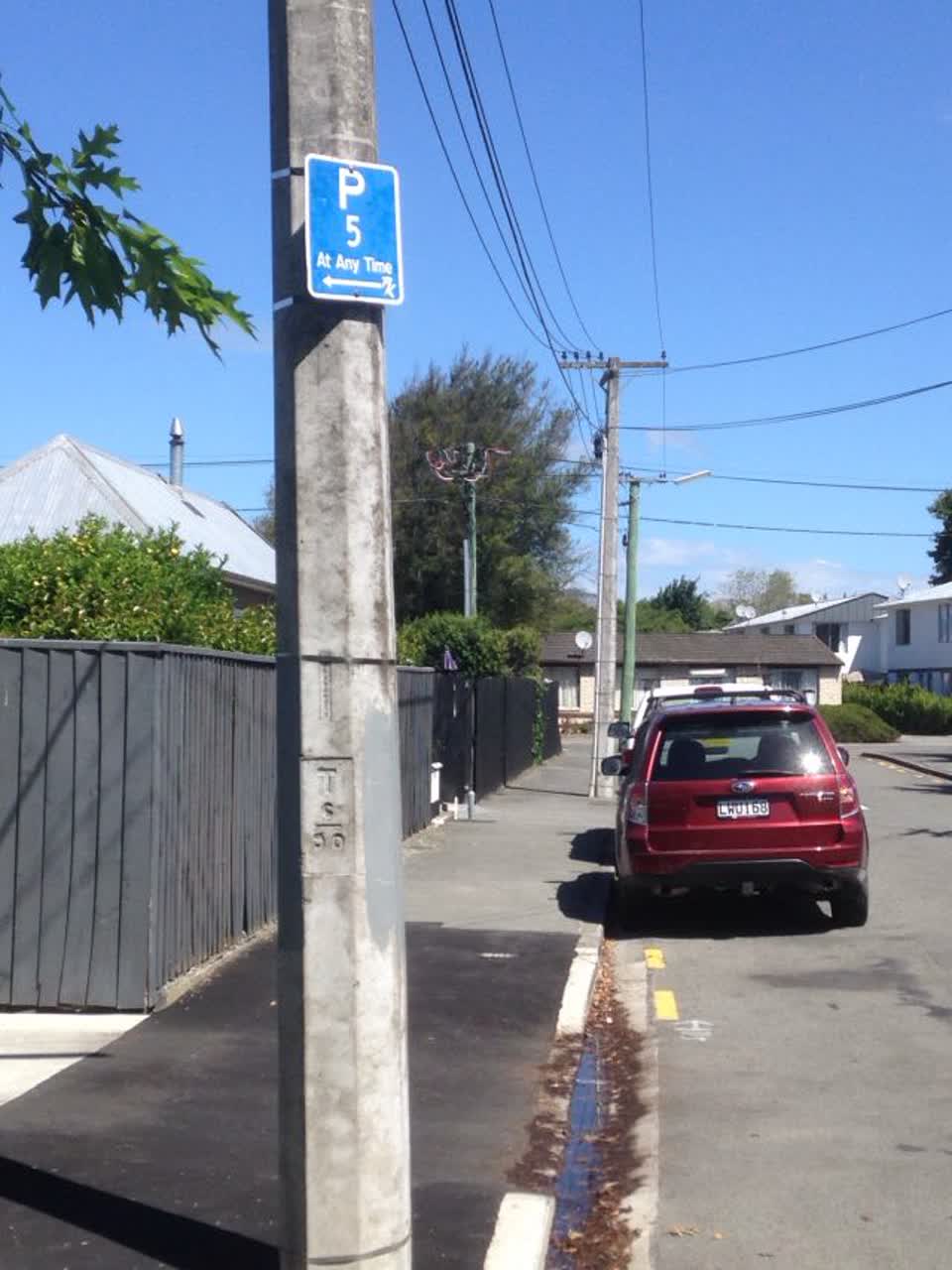 The photograph attached to this roading/streets report