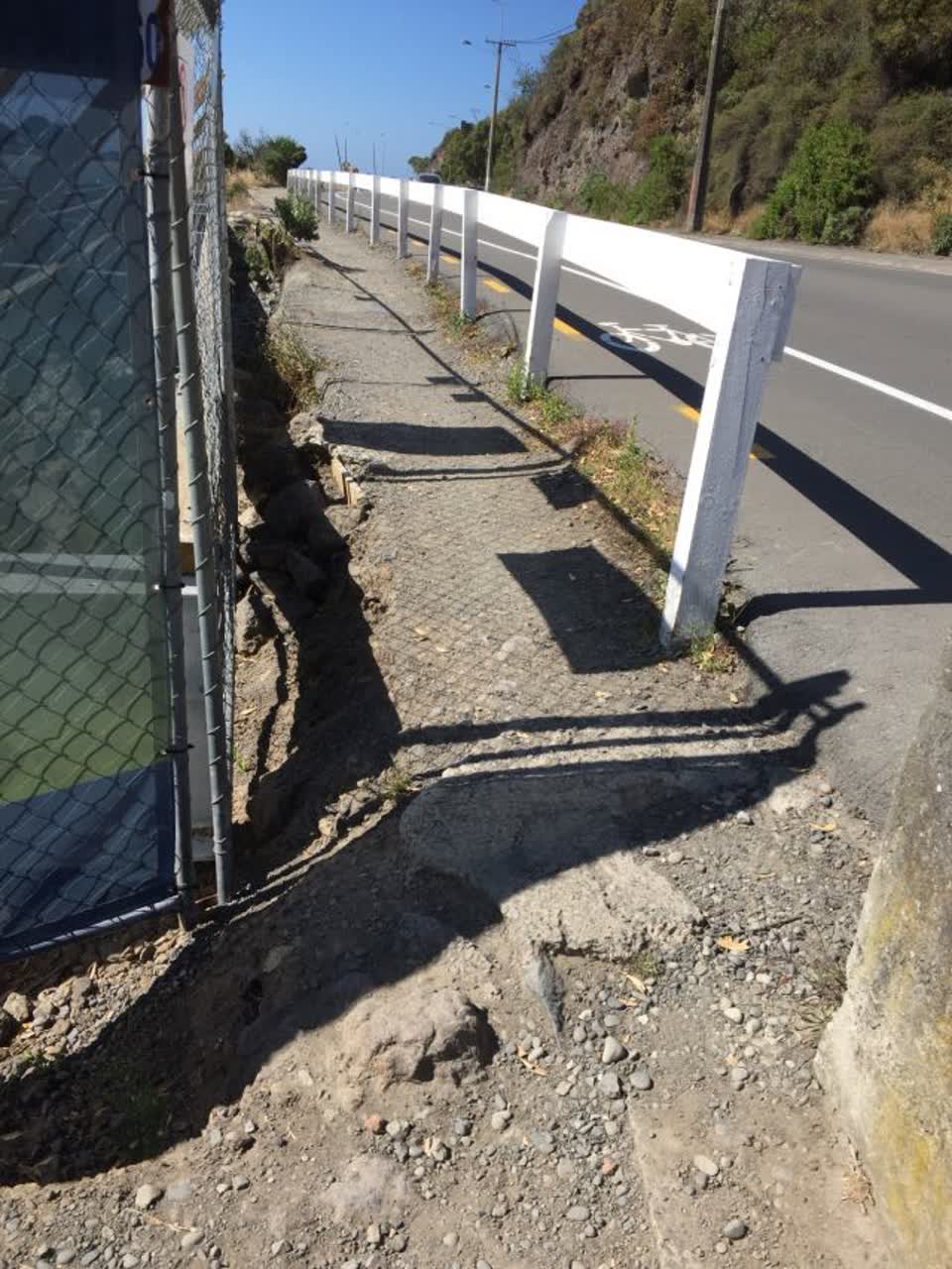 The photograph attached to this roading/streets report