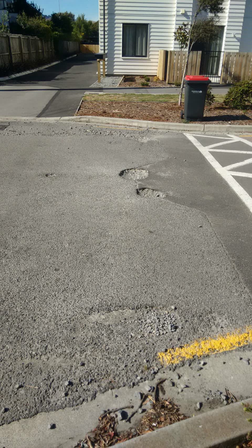 The photograph attached to this roading/streets report