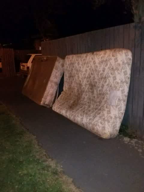 Rubbish/Recycling, a report photo