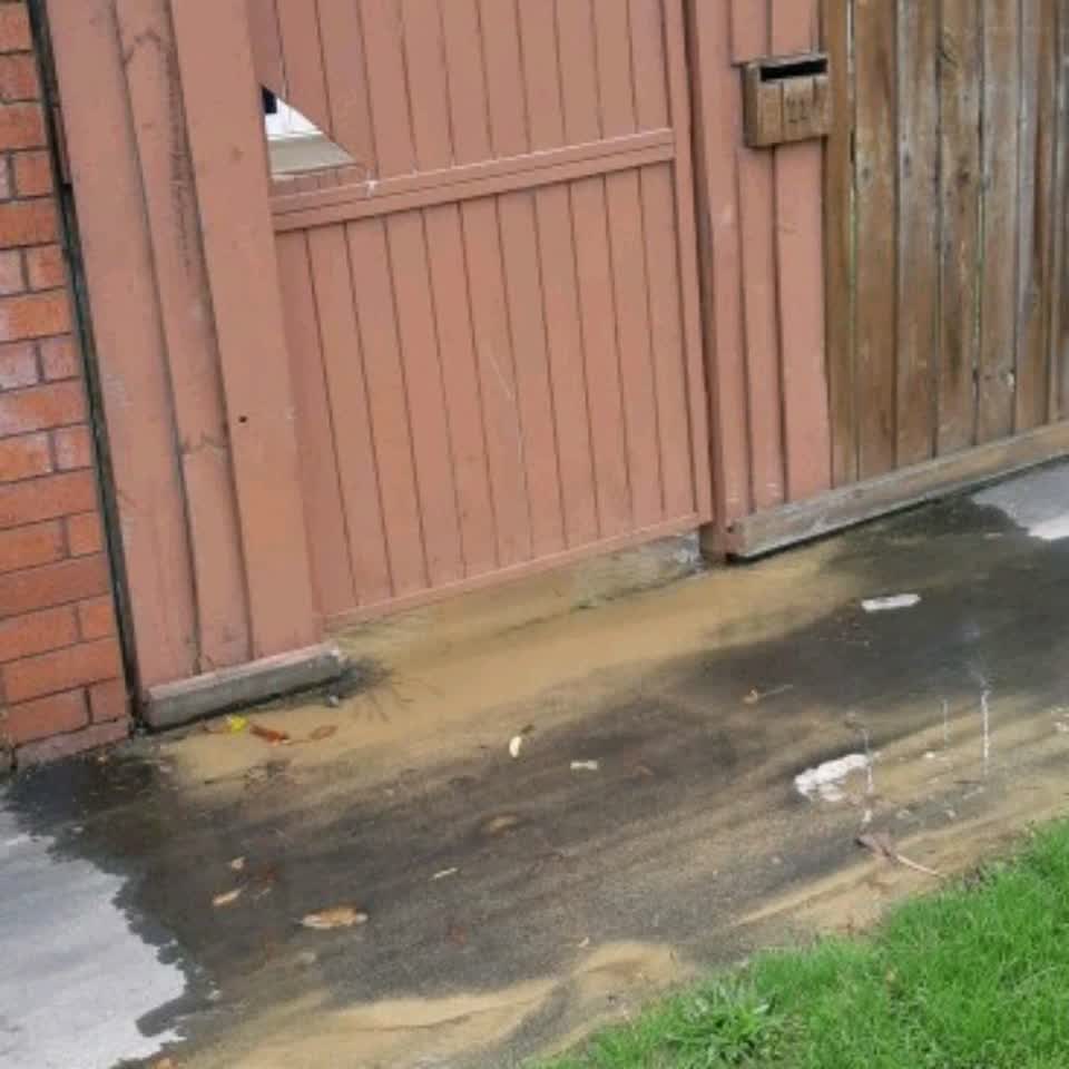 The photograph attached to this water supply report