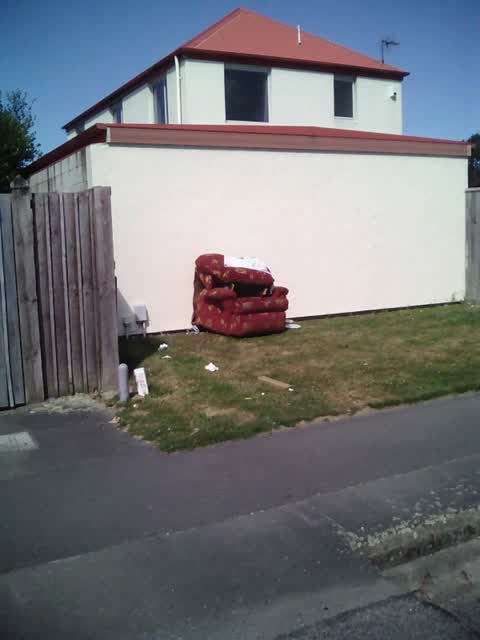 Rubbish/Recycling, a report photo