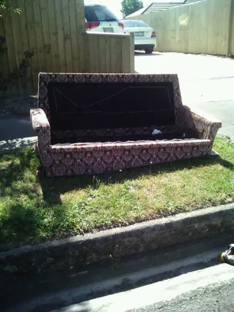 Rubbish/Recycling, a report photo